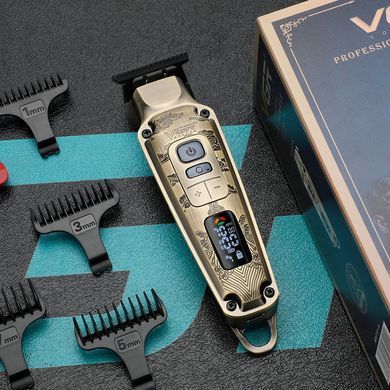 Аккумуляторная машинка-триммер для стрижки VGR V-901 с 4 насадками и титановыми лезвиями
