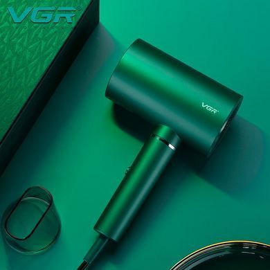 Профессиональный фен VGR V-431 1800Вт с ионизацией и двумя режимами